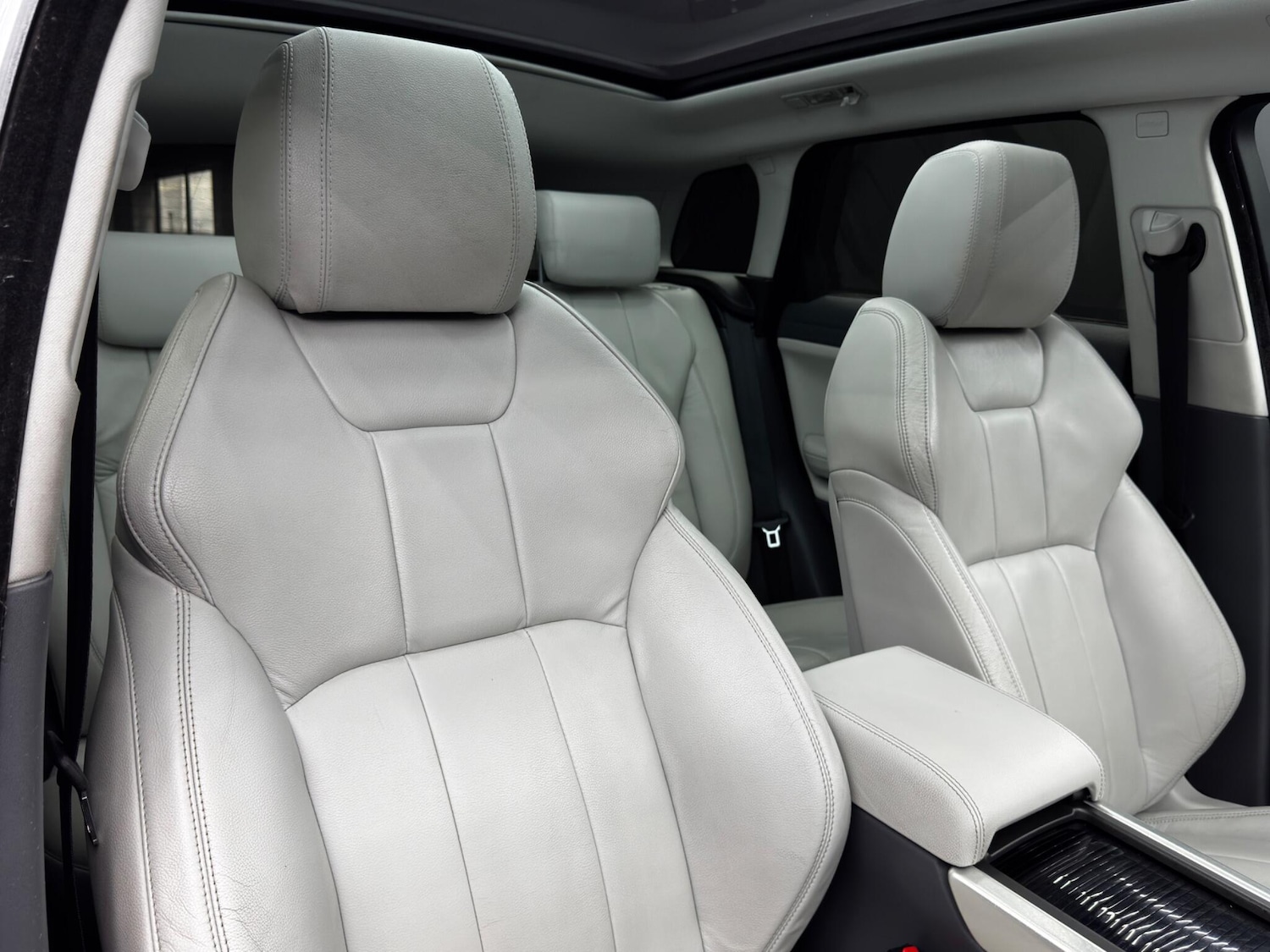 Used Land Rover Range Rover Evoque 2016 for sale - 76996296: Photo 12