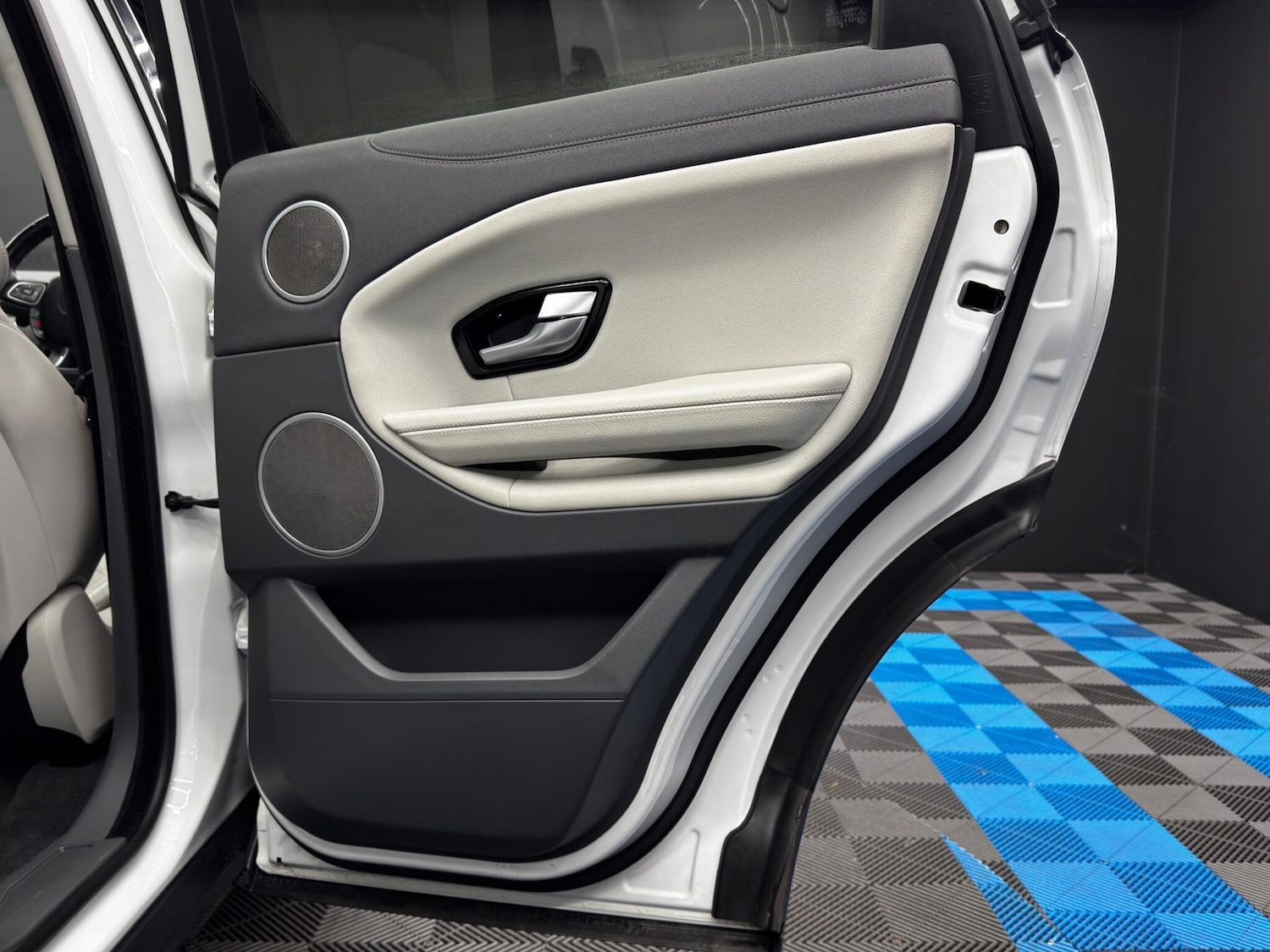 Used Land Rover Range Rover Evoque 2016 for sale - 76996296: Photo 41