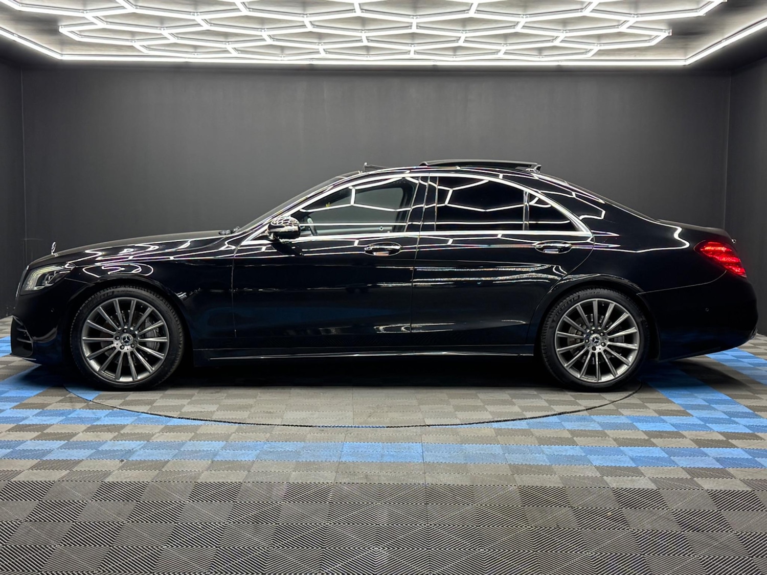 Used Mercedes-Benz S Class 2019 for sale - 76226678: Photo 8