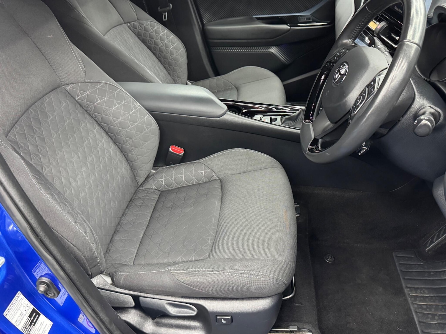 Used Toyota C-HR 2020 for sale - 76013157: Photo 13