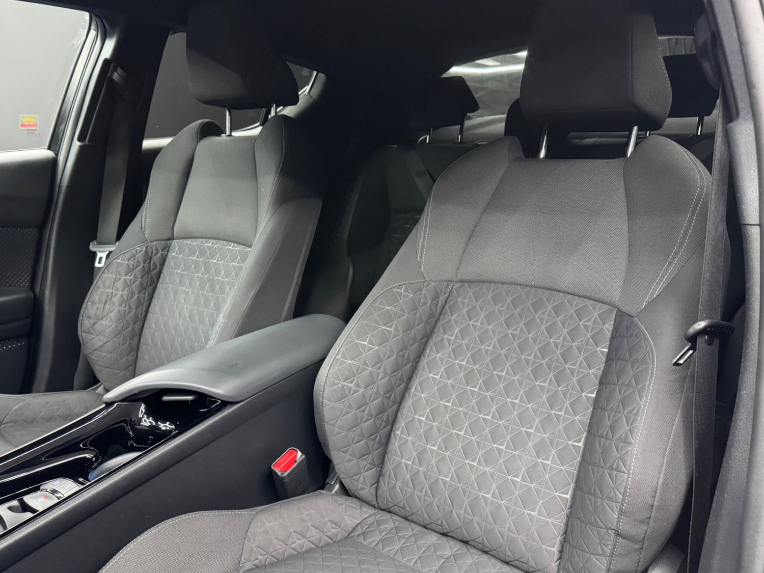 Used Toyota C-HR 2020 for sale - 76013157: Photo 14