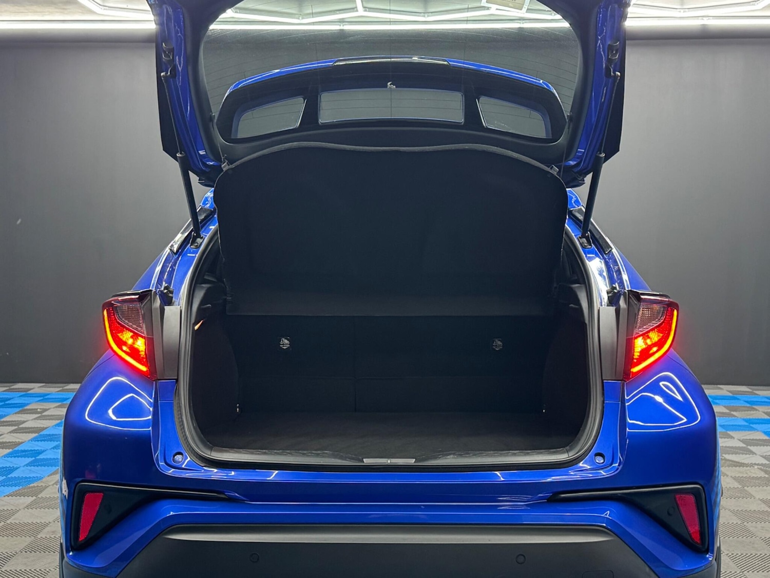 Used Toyota C-HR 2020 for sale - 76013157: Photo 32