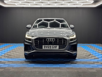 Used Audi Q8 2019 for sale - 76996010: Photo