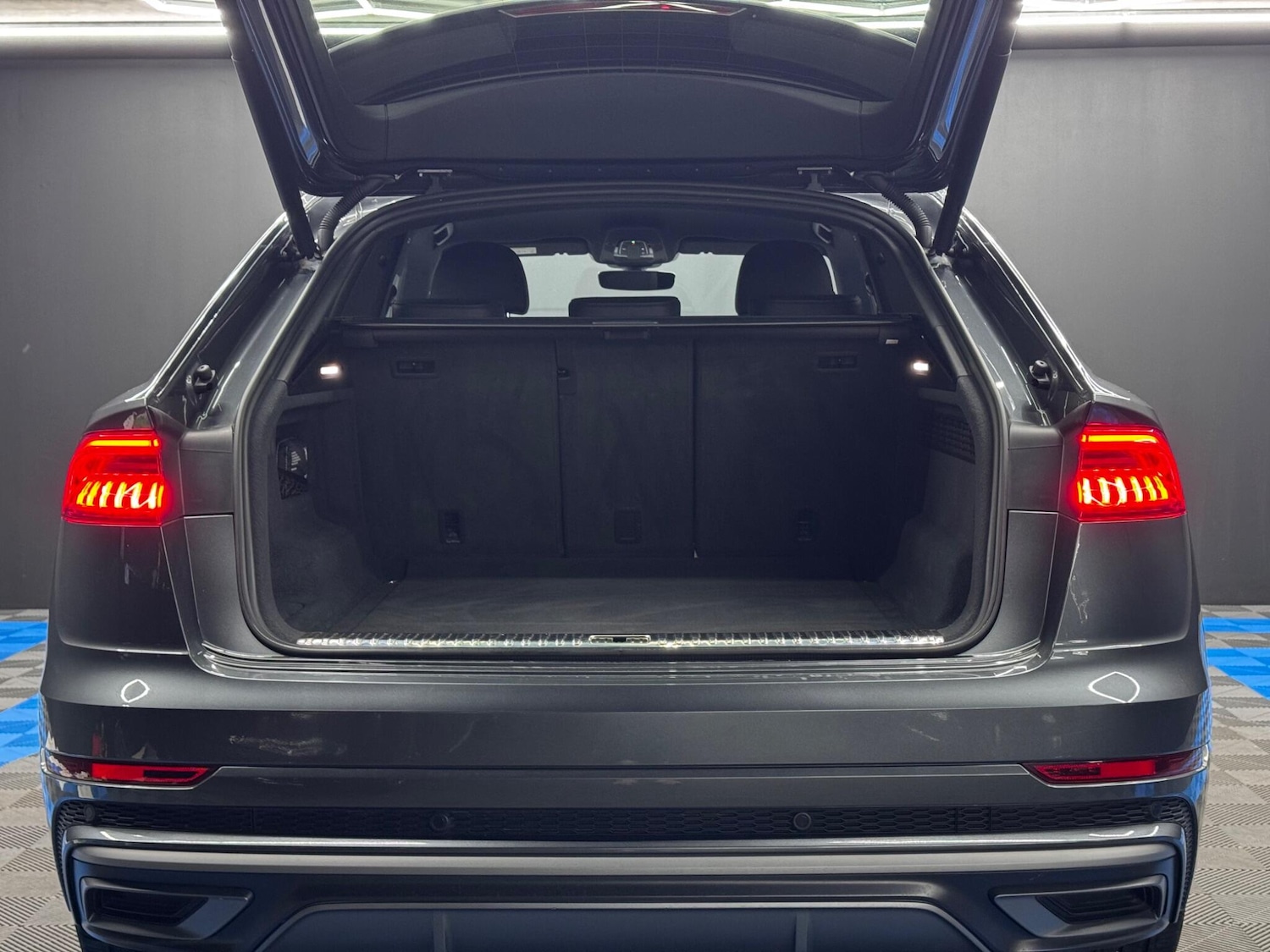 Used Audi Q8 2019 for sale - 76996010: Photo 40