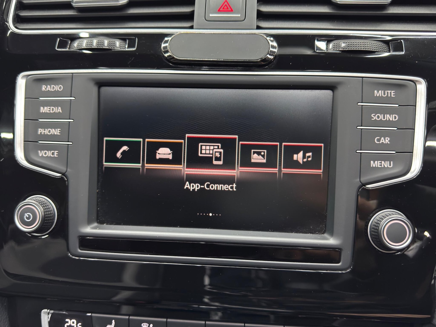 Used Volkswagen Golf 2015 for sale - 77994243: Photo 29