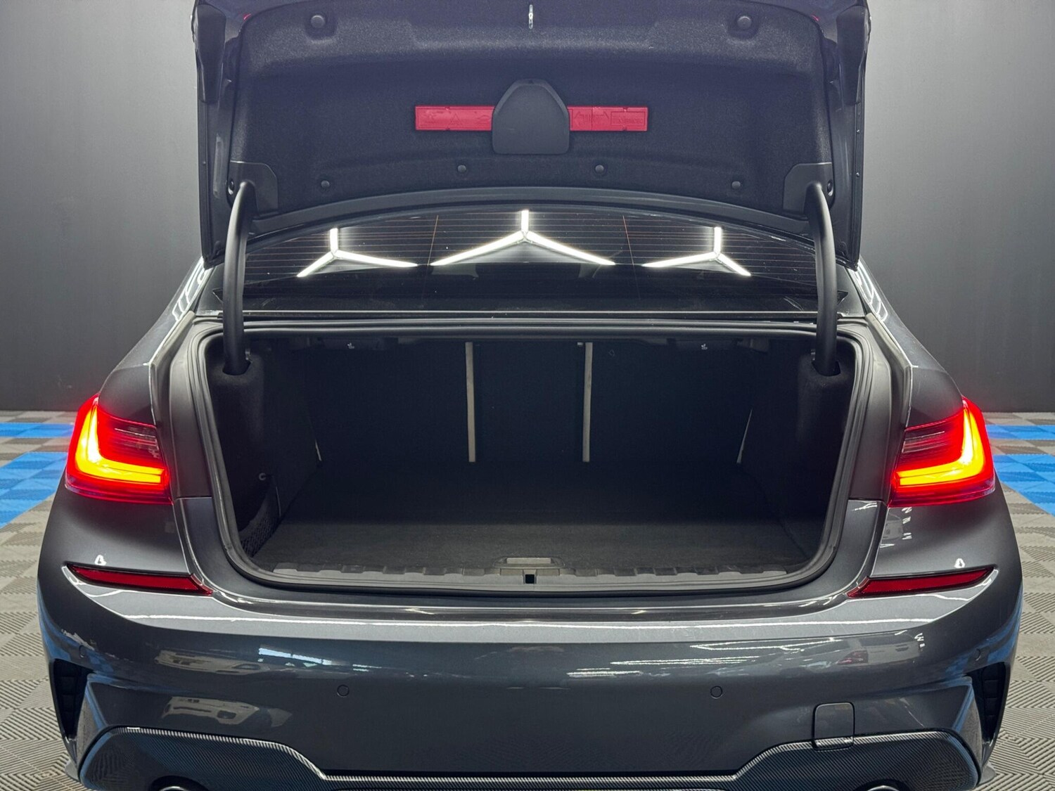 Used BMW 3 Series for sale - 78148127: Photo 46