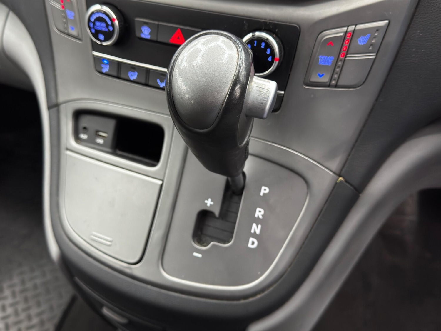 Used Hyundai i800 2019 for sale - 77163515: Photo 25