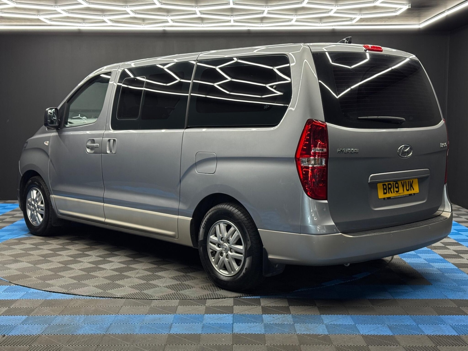 Used Hyundai i800 2019 for sale - 77163515: Photo 7