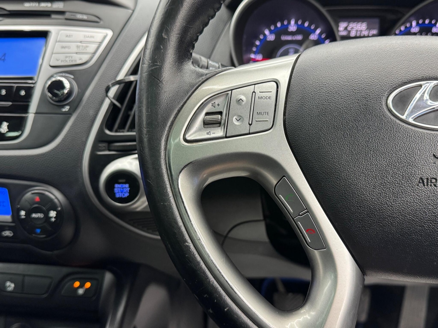 Used Hyundai Ix35 2012 for sale - 76607356: Photo 19