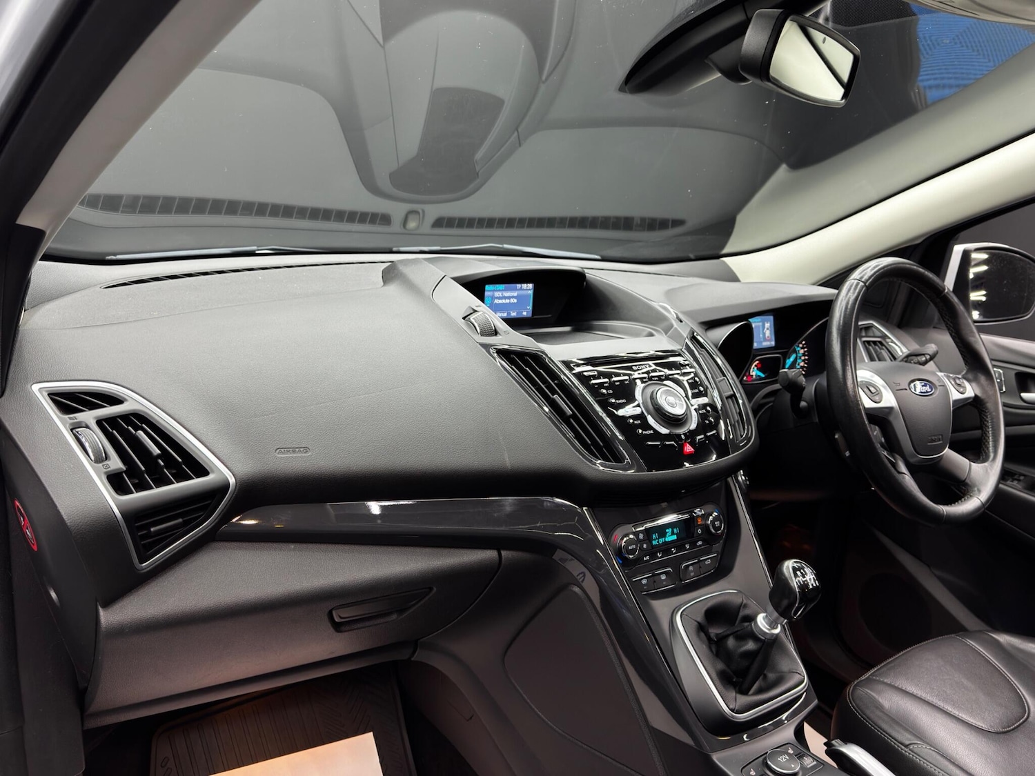 Used Ford Kuga 2015 for sale - 76659053: Photo 11