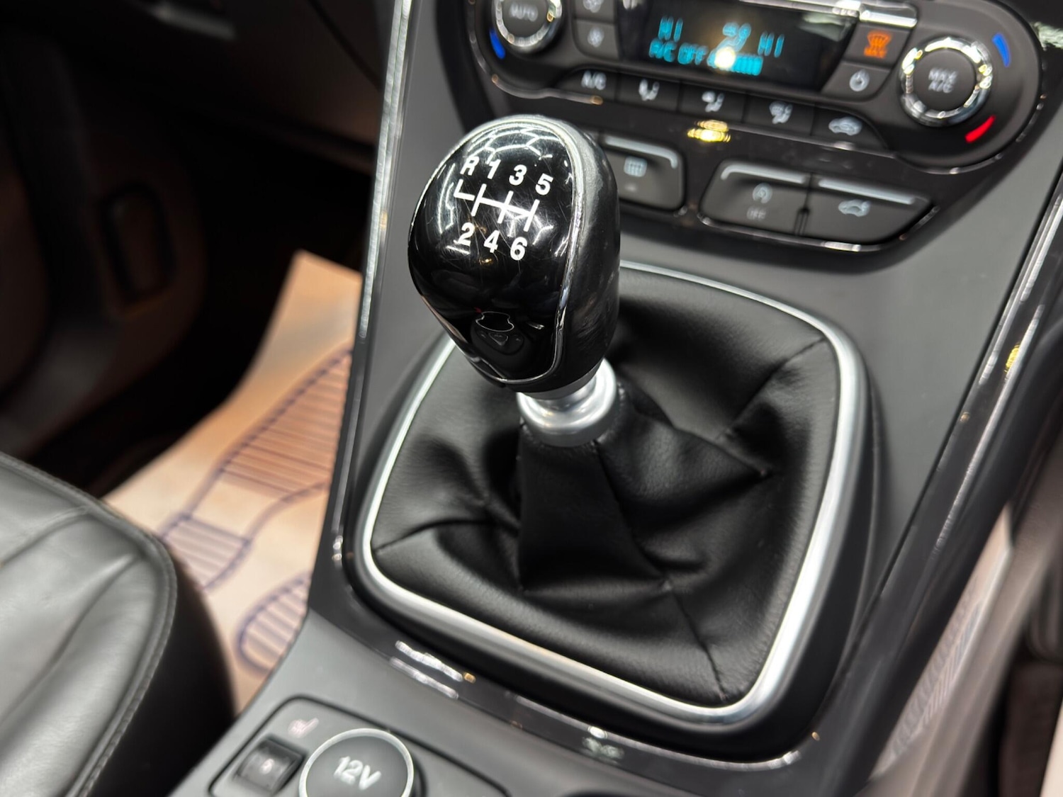 Used Ford Kuga 2015 for sale - 76659053: Photo 25