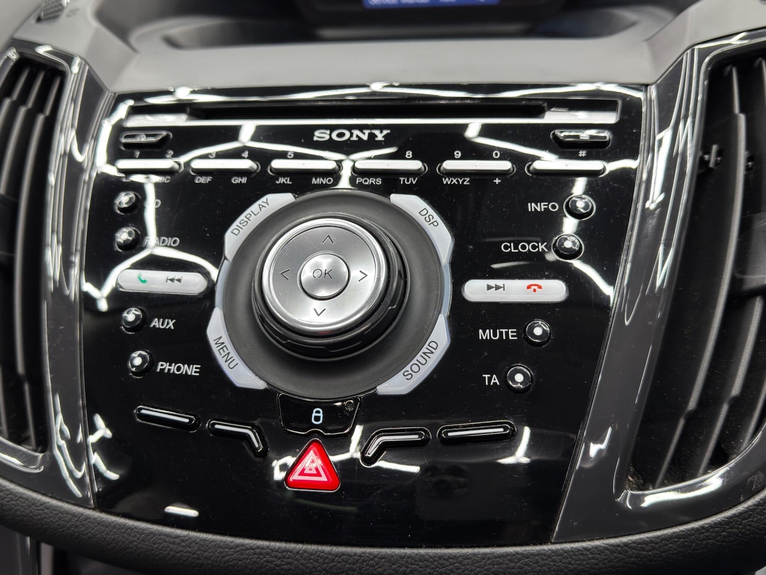 Used Ford Kuga 2015 for sale - 76659053: Photo 27