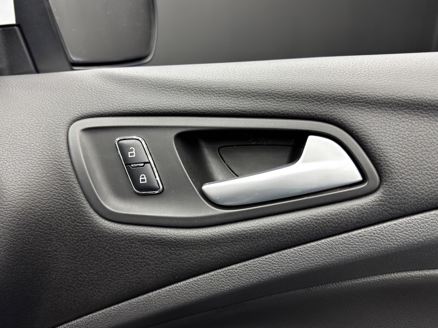 Used Ford Kuga 2015 for sale - 76659053: Photo 36