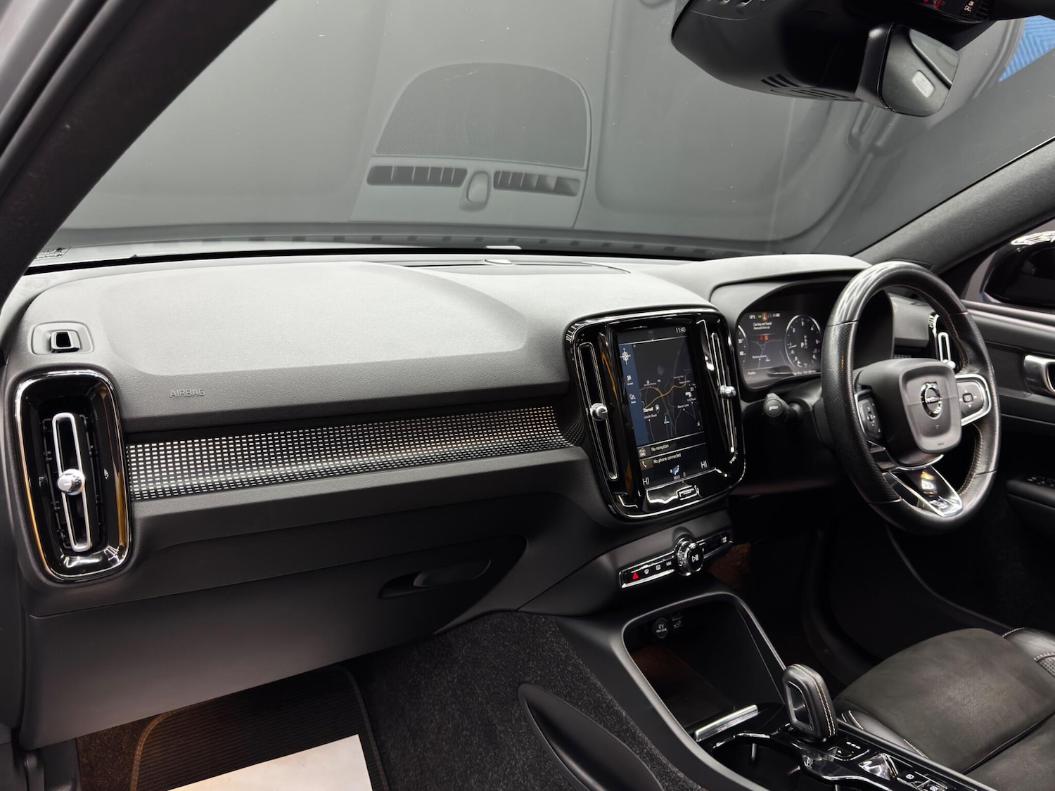 Used Volvo XC40 for sale - 76424095: Photo 11