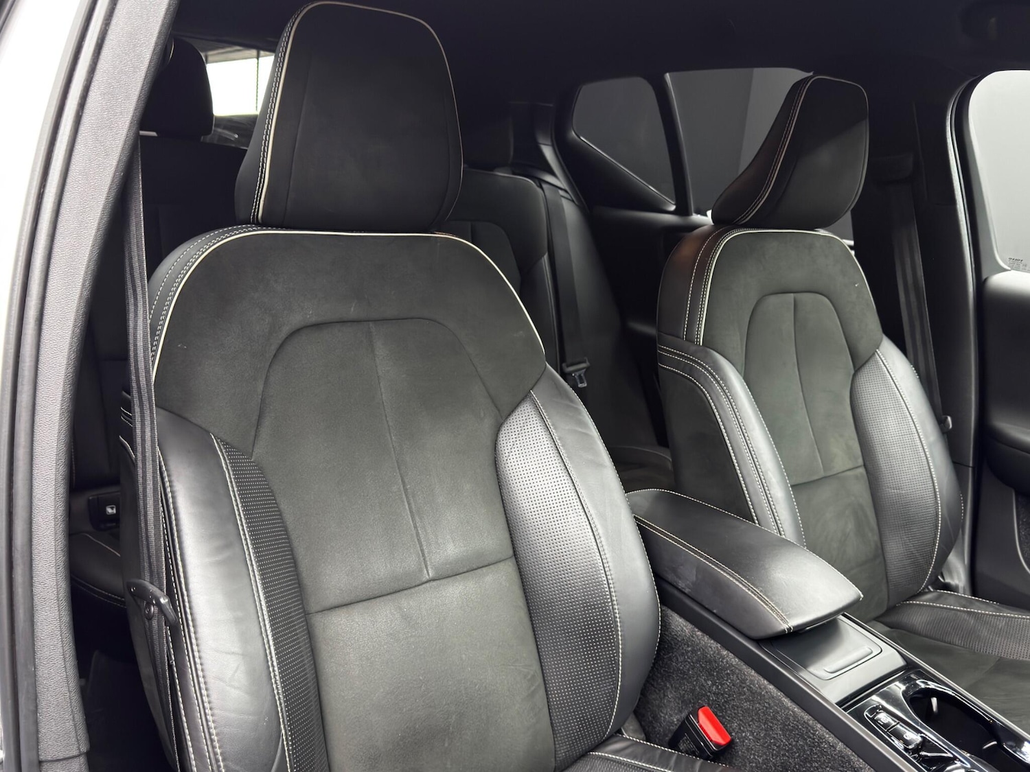 Used Volvo XC40 for sale - 76424095: Photo 12