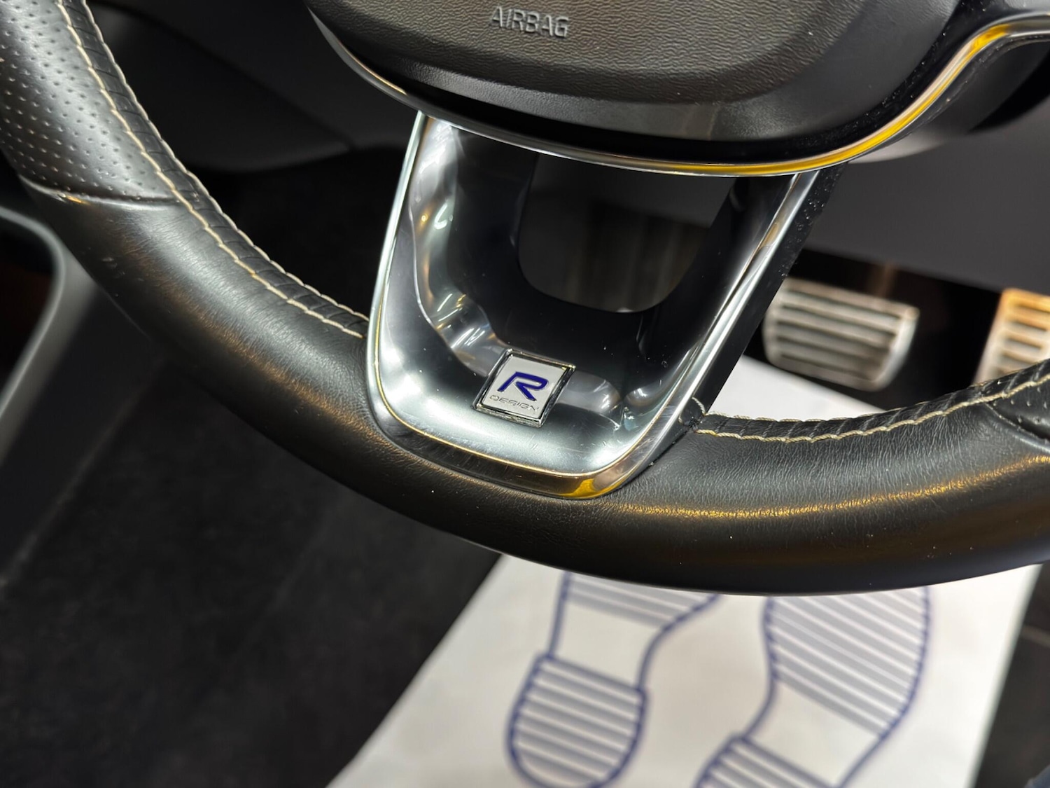 Used Volvo XC40 for sale - 76424095: Photo 22