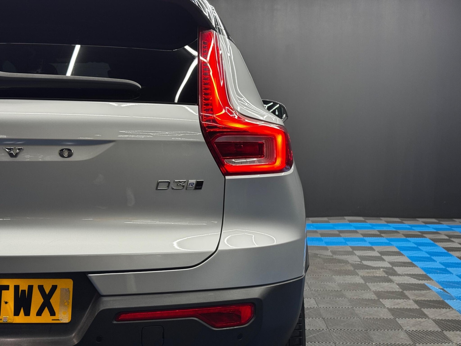 Used Volvo XC40 for sale - 76424095: Photo 39