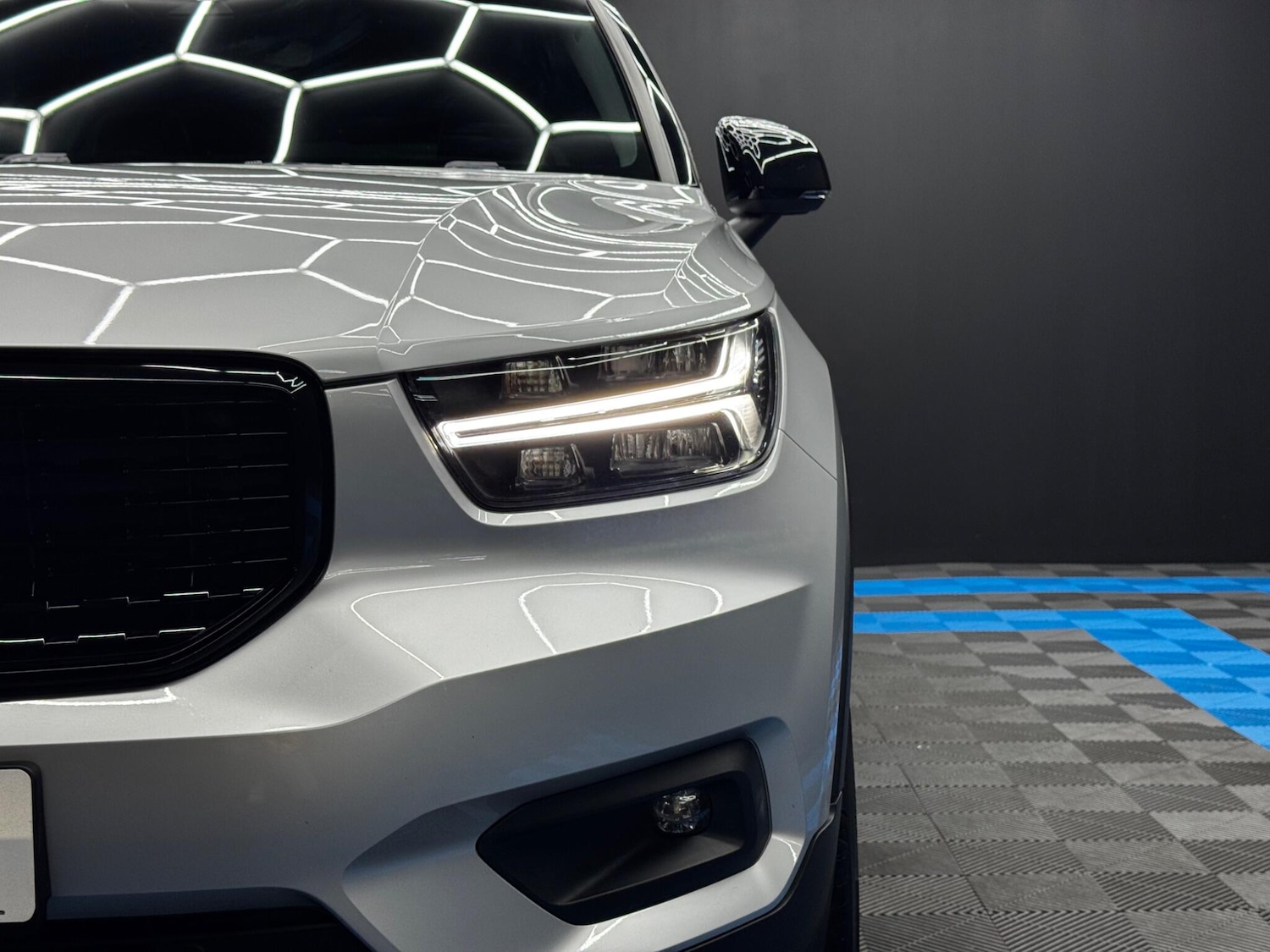 Used Volvo XC40 for sale - 76424095: Photo 41