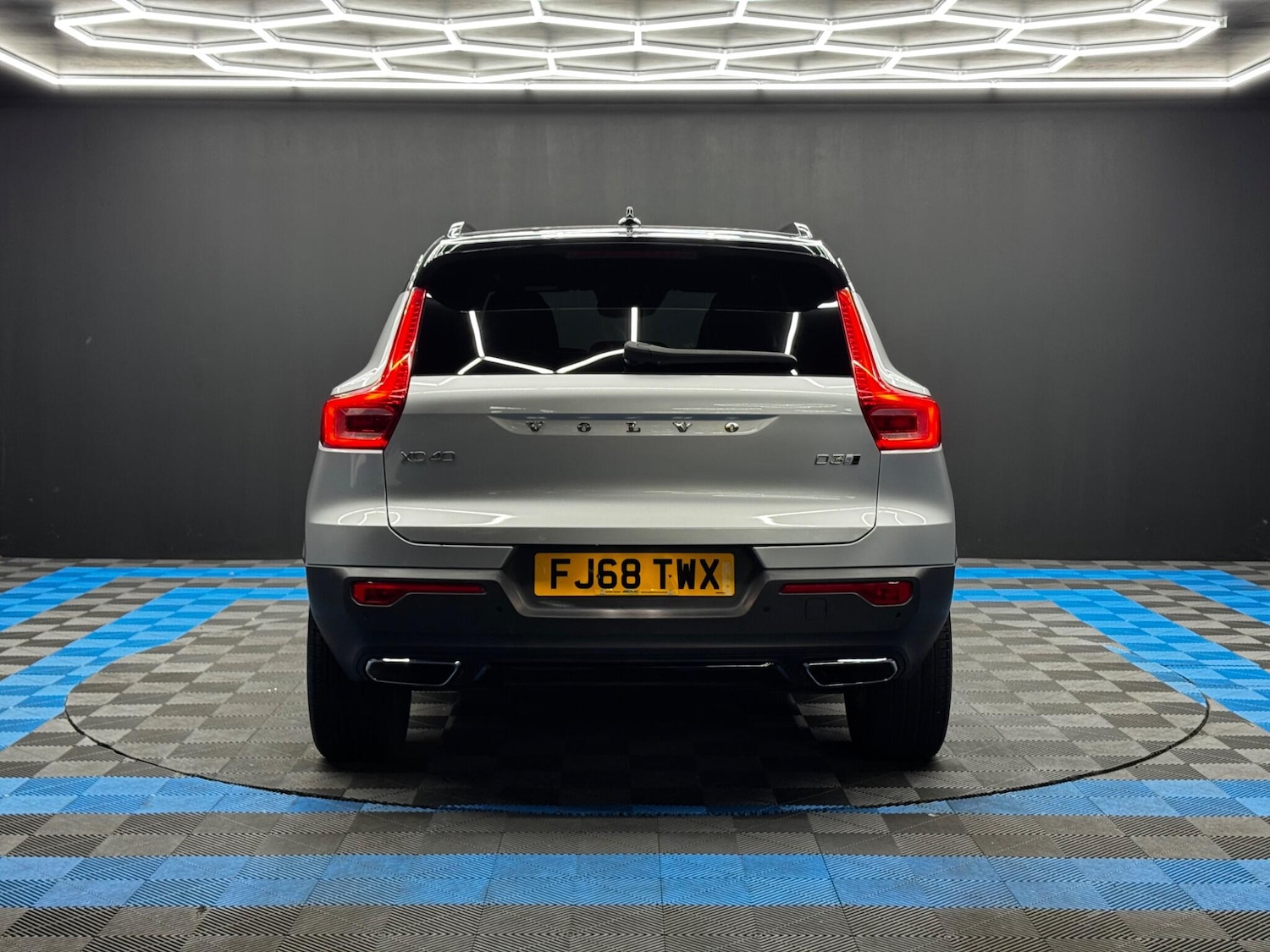 Used Volvo XC40 for sale - 76424095: Photo 6