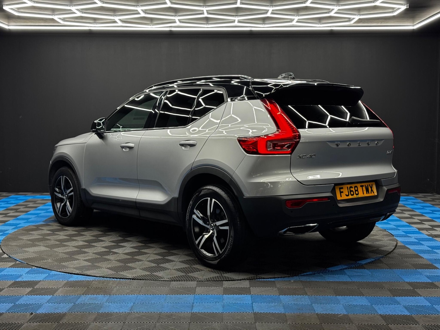 Used Volvo XC40 for sale - 76424095: Photo 7