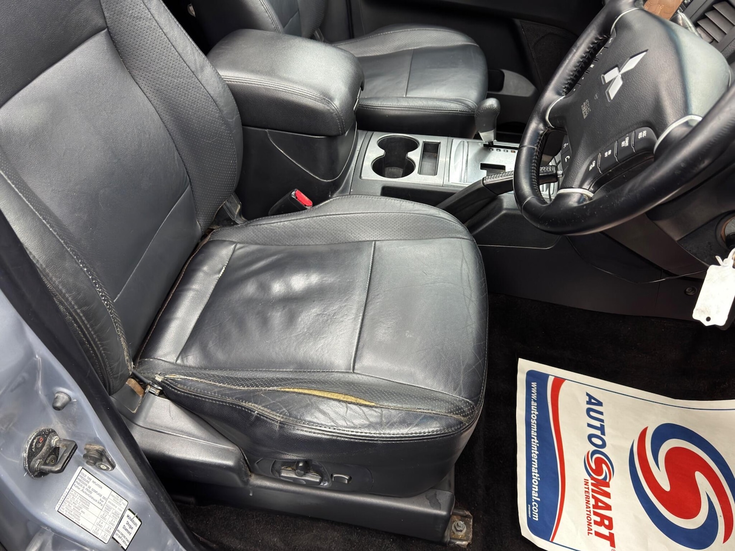 Used Mitsubishi Shogun 2010 for sale - 77598800: Photo 13