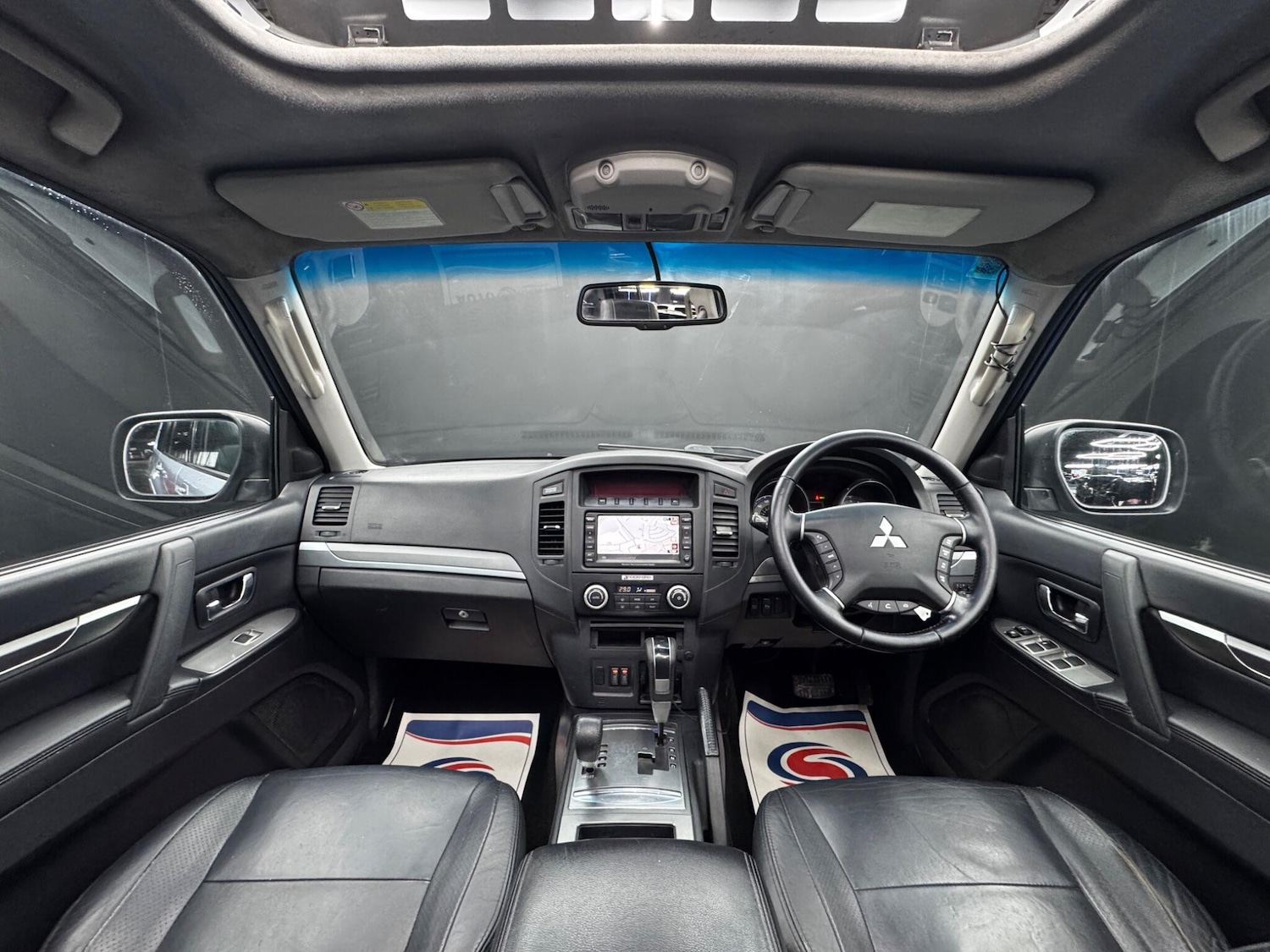 Used Mitsubishi Shogun 2010 for sale - 77598800: Photo 17