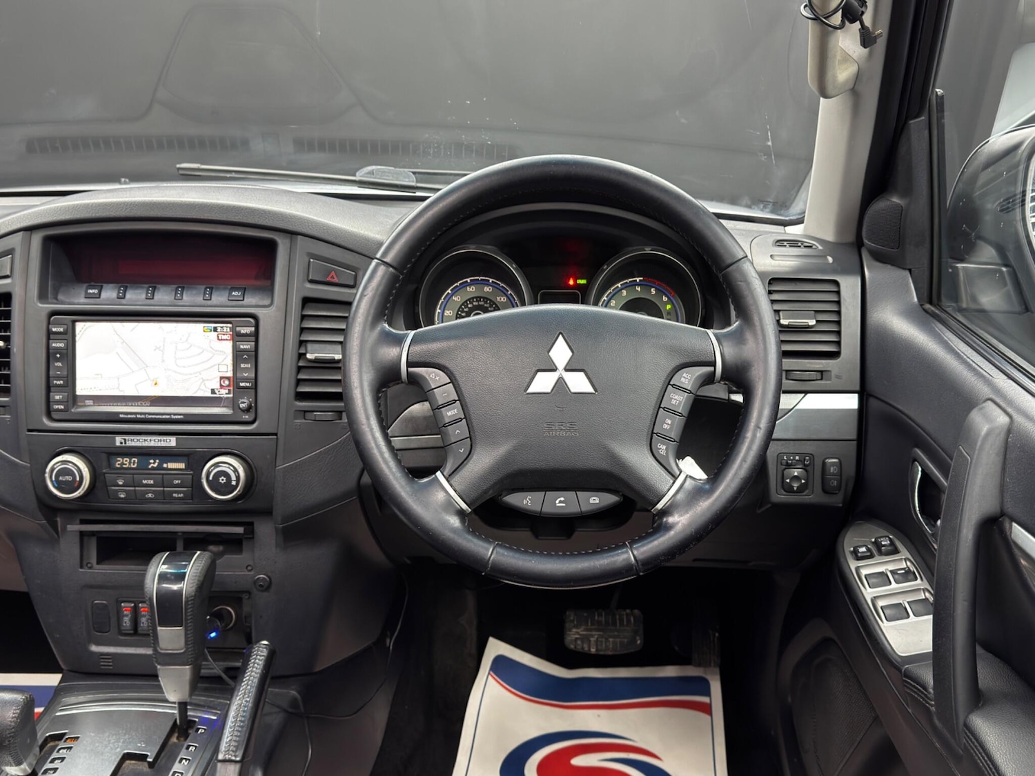 Used Mitsubishi Shogun 2010 for sale - 77598800: Photo 18