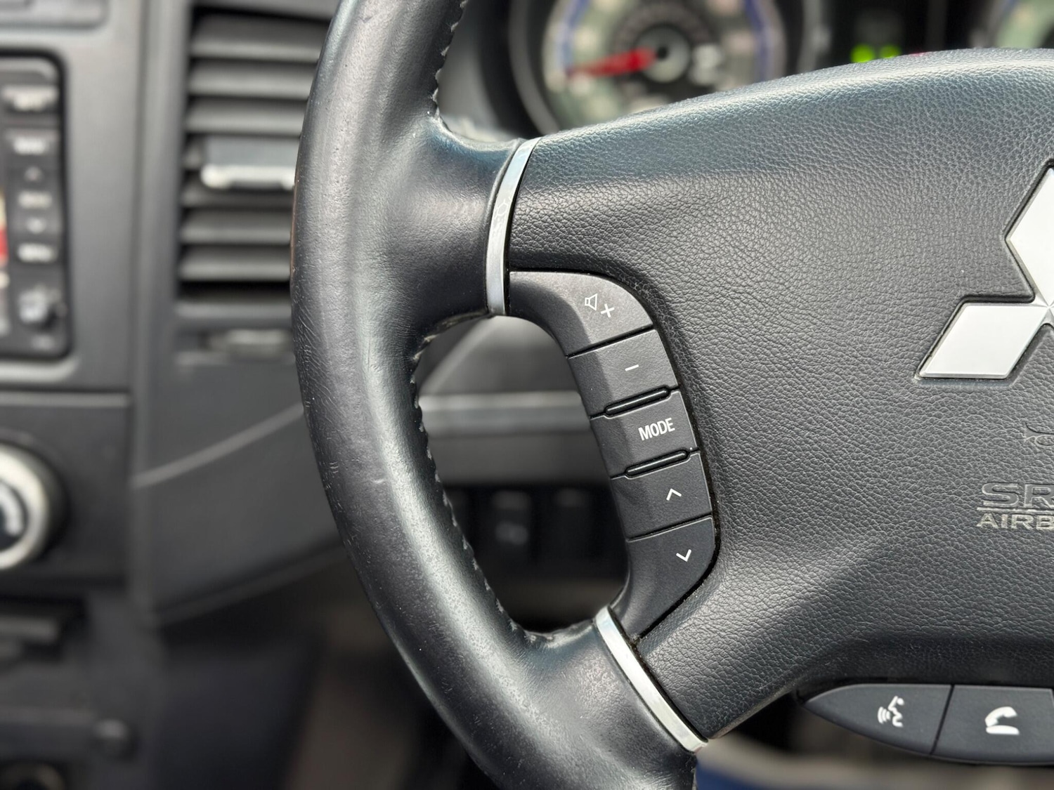 Used Mitsubishi Shogun 2010 for sale - 77598800: Photo 20