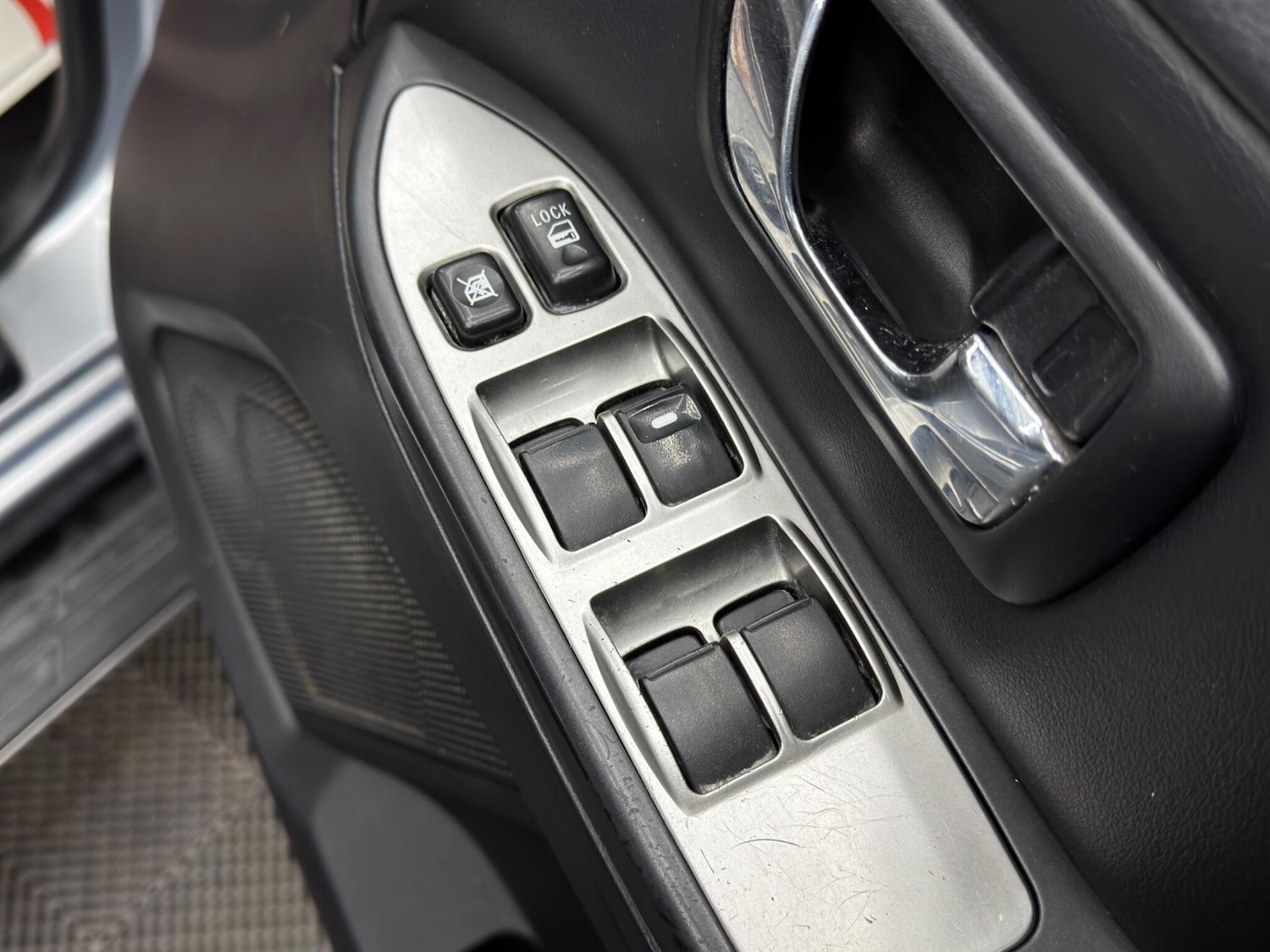 Used Mitsubishi Shogun 2010 for sale - 77598800: Photo 33