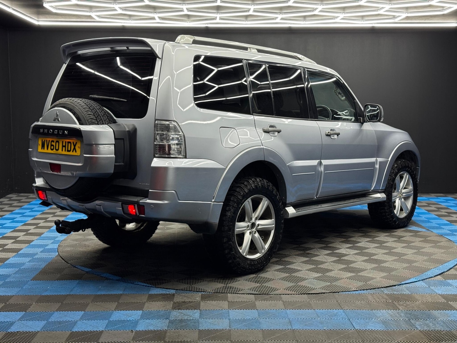 Used Mitsubishi Shogun 2010 for sale - 77598800: Photo 5