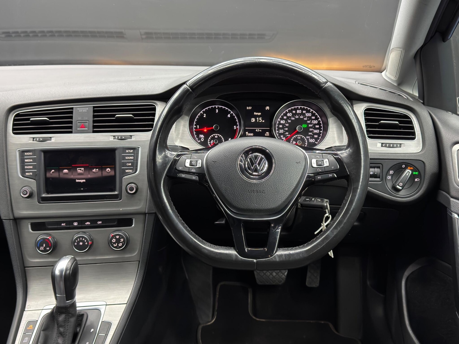 Used Volkswagen Golf 2015 for sale - 77091858: Photo 18