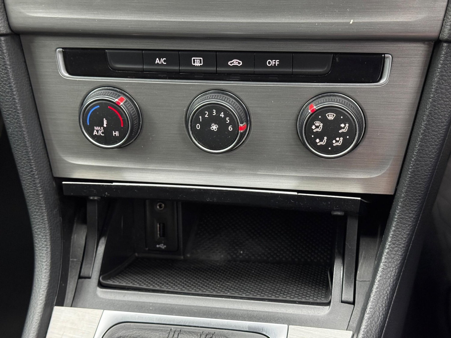 Used Volkswagen Golf 2015 for sale - 77091858: Photo 30