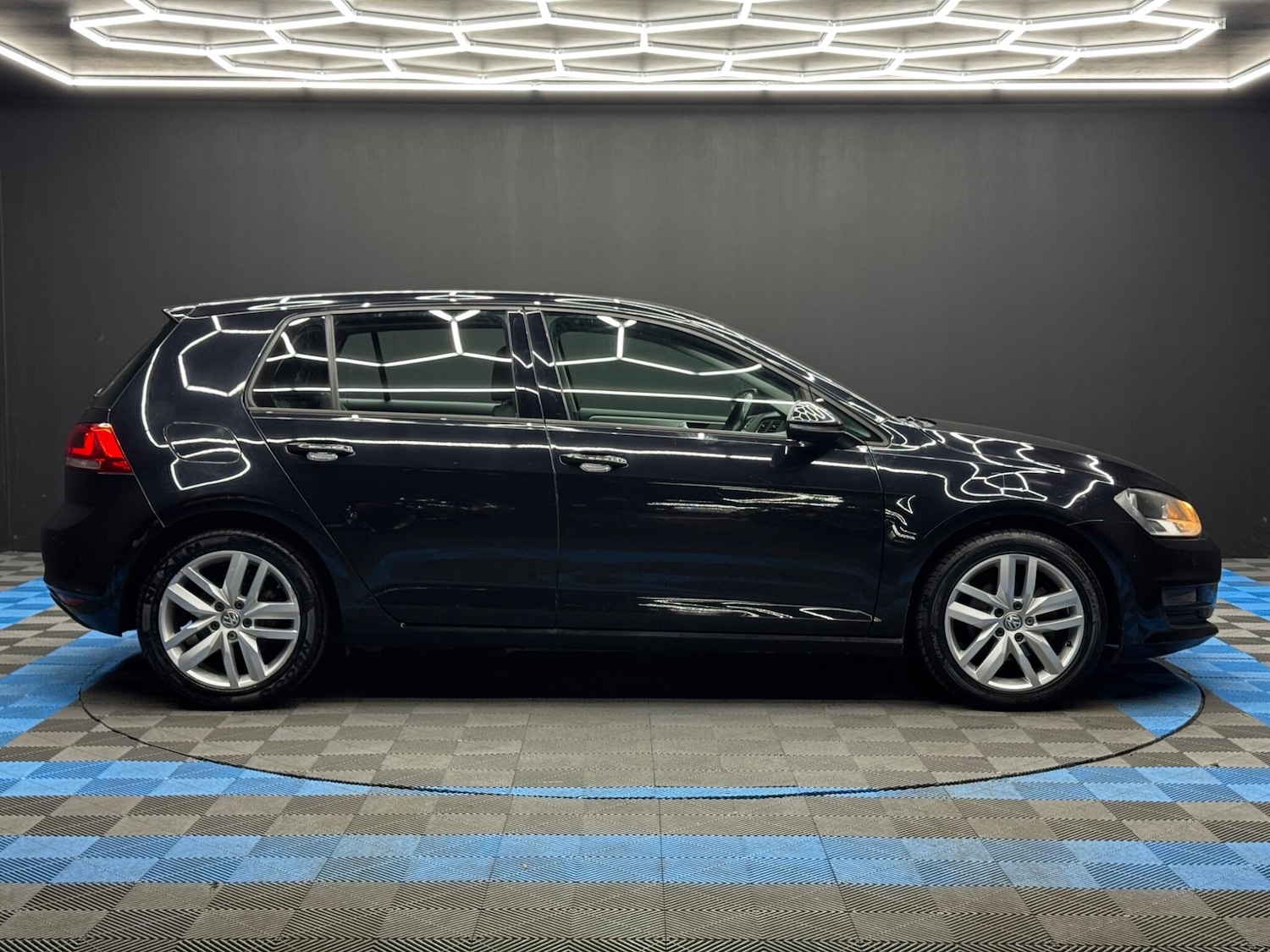 Used Volkswagen Golf 2015 for sale - 77091858: Photo 4