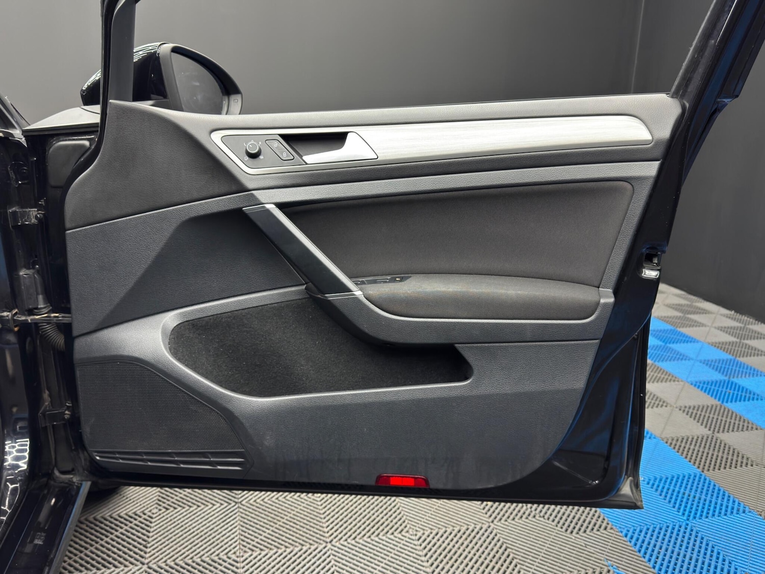 Used Volkswagen Golf 2015 for sale - 77091858: Photo 40