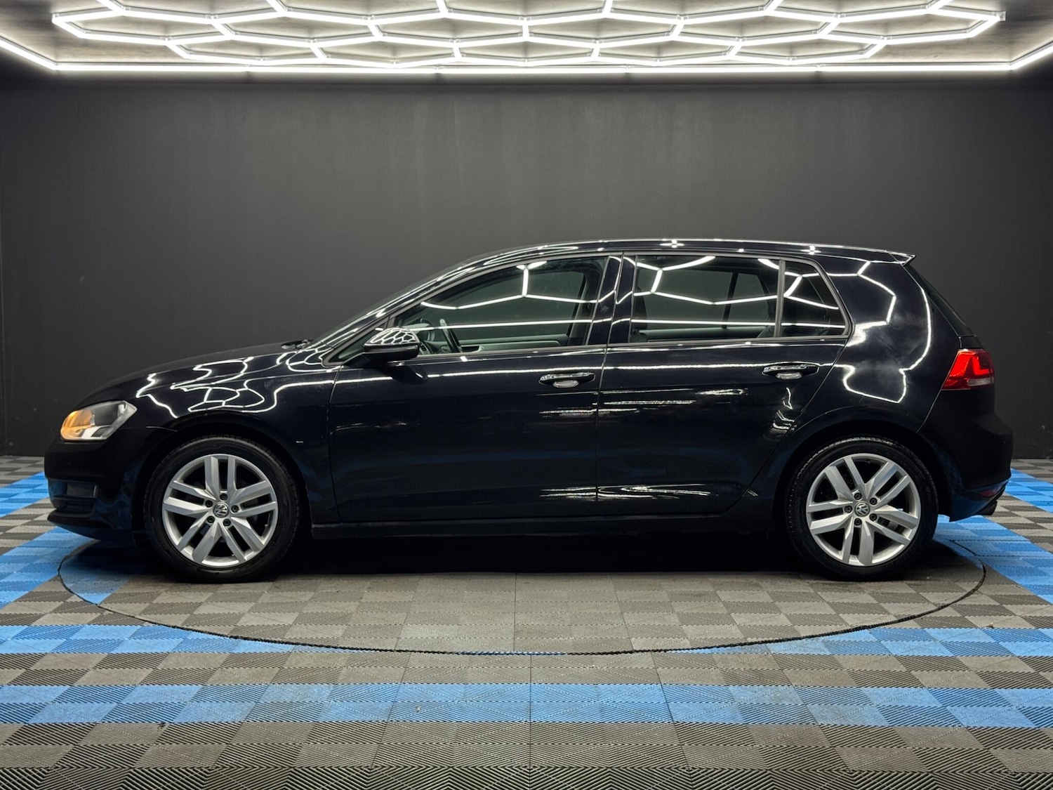 Used Volkswagen Golf 2015 for sale - 77091858: Photo 8