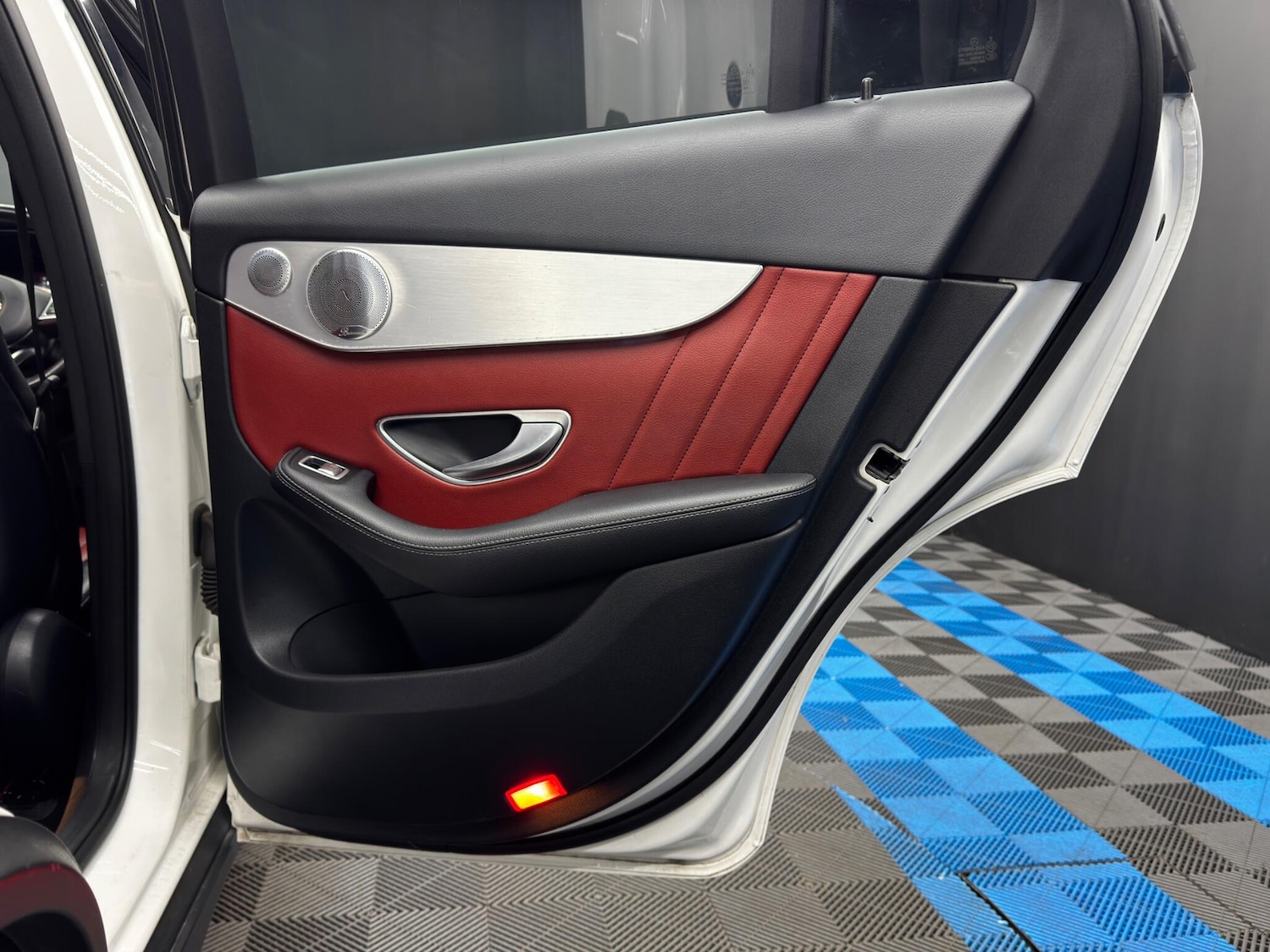 Used Mercedes-Benz GLC 2017 for sale - 77798983: Photo 42