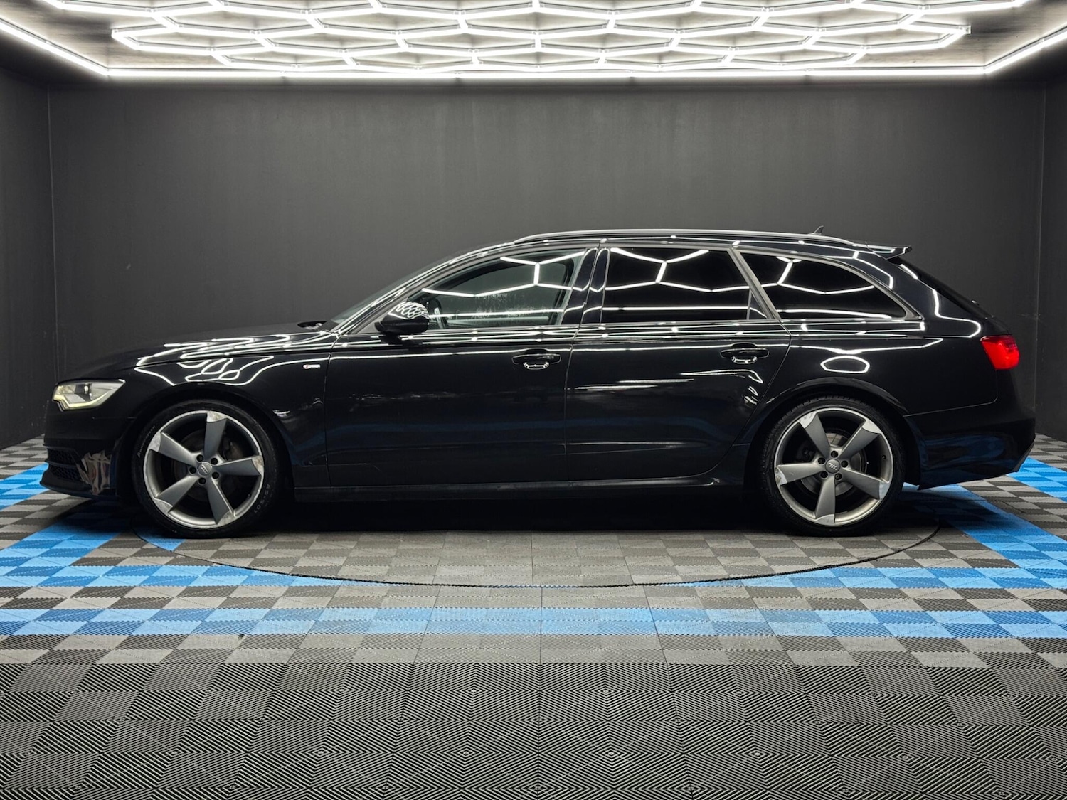 Used Audi A6 2014 for sale - 76913571: Photo 8