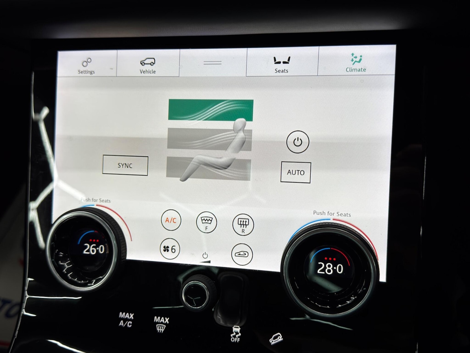 Used Land Rover Range Rover Evoque 2019 for sale - 77050196: Photo 26