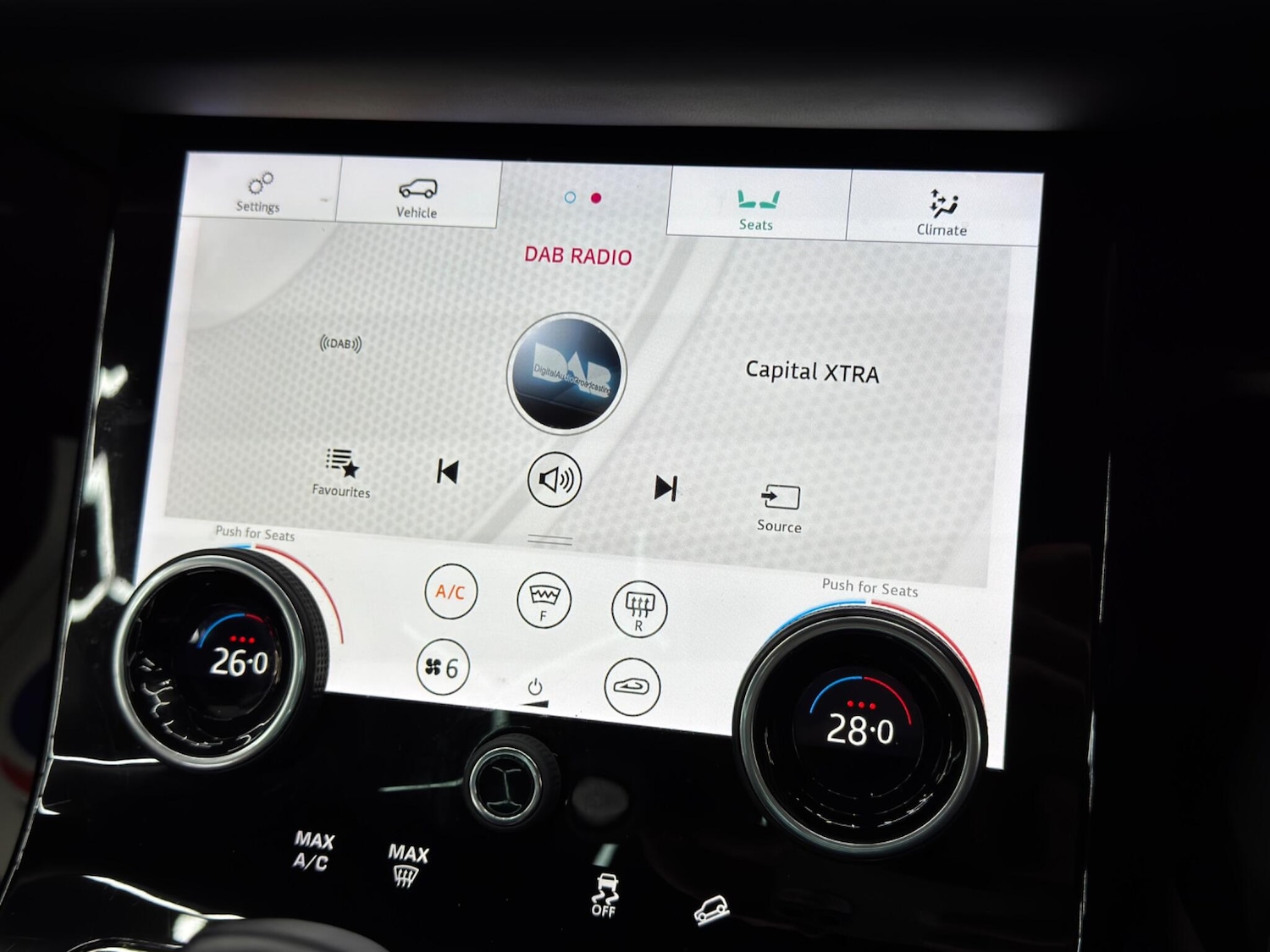 Used Land Rover Range Rover Evoque 2019 for sale - 77050196: Photo 29