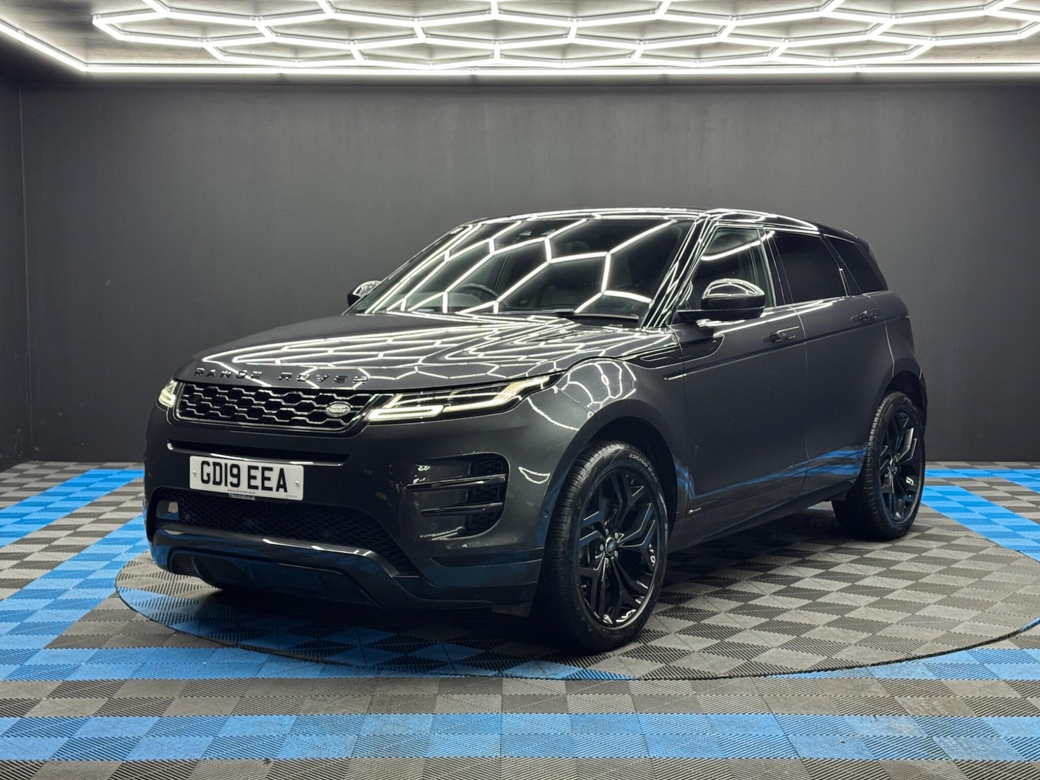 Used Land Rover Range Rover Evoque 2019 for sale - 77050196: Photo 3
