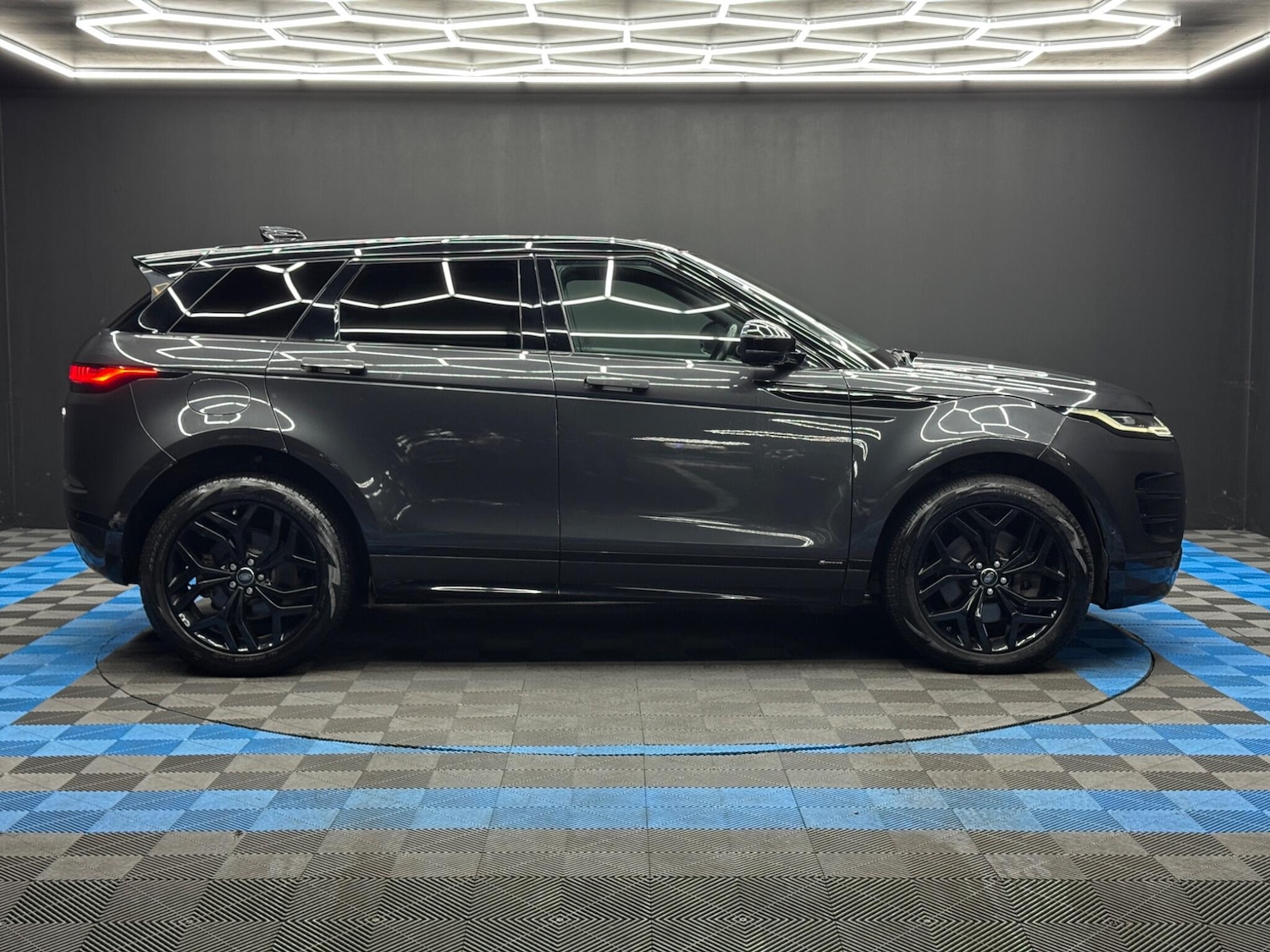 Used Land Rover Range Rover Evoque 2019 for sale - 77050196: Photo 4