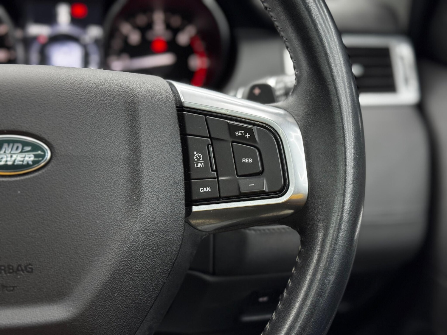 Used Land Rover Discovery Sport 2017 for sale - 76398163: Photo 22