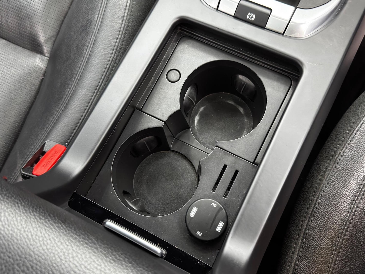 Used Land Rover Discovery Sport 2017 for sale - 76398163: Photo 26