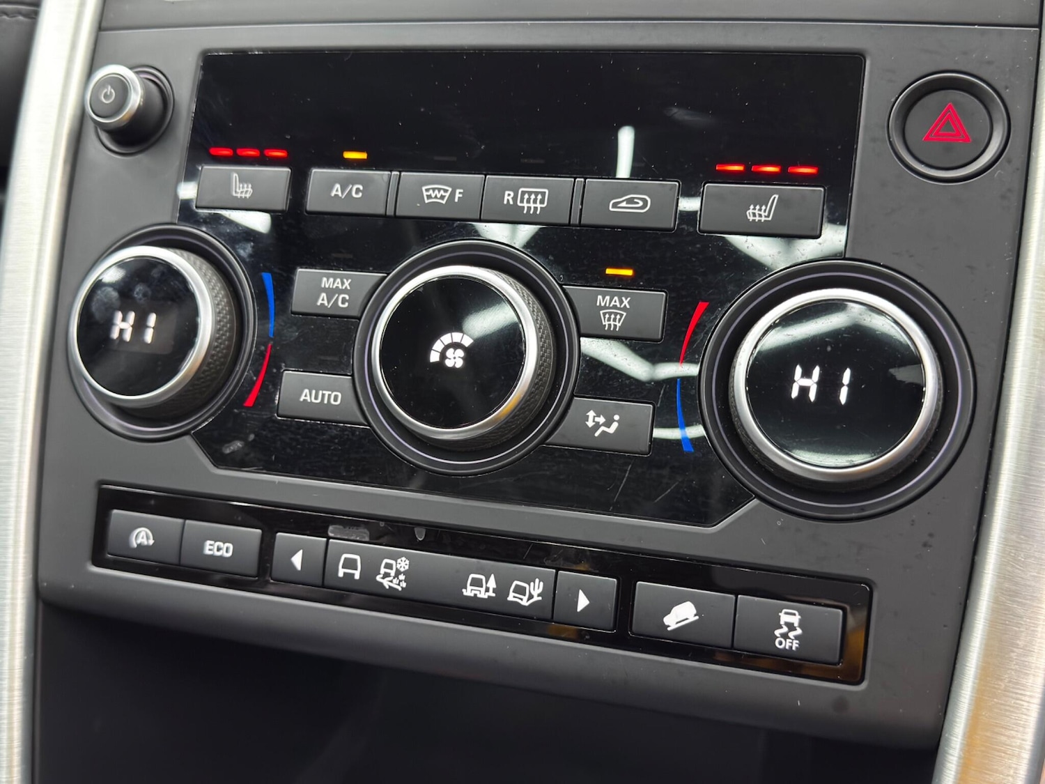 Used Land Rover Discovery Sport 2017 for sale - 76398163: Photo 28