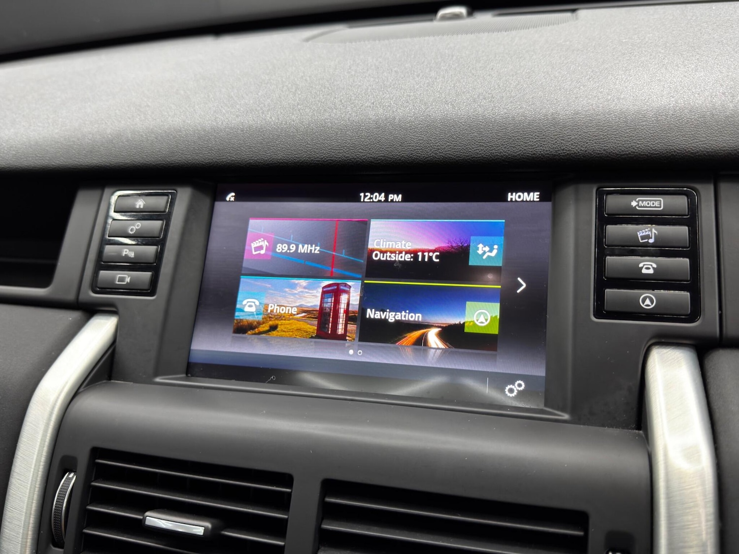 Used Land Rover Discovery Sport 2017 for sale - 76398163: Photo 29