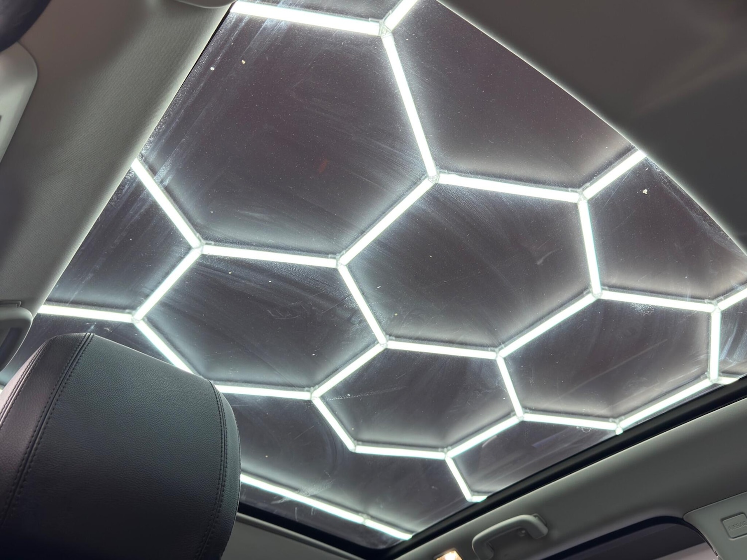 Used Land Rover Discovery Sport 2017 for sale - 76398163: Photo 33