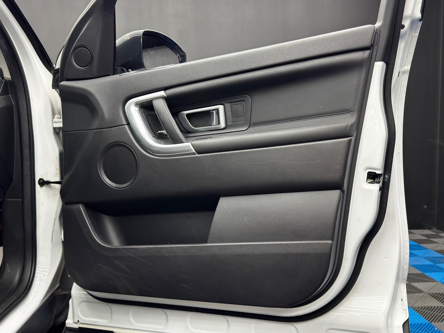 Used Land Rover Discovery Sport 2017 for sale - 76398163: Photo 39