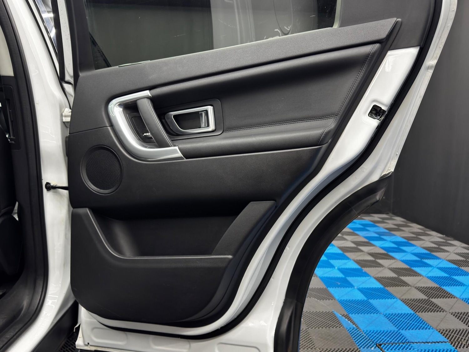 Used Land Rover Discovery Sport 2017 for sale - 76398163: Photo 42