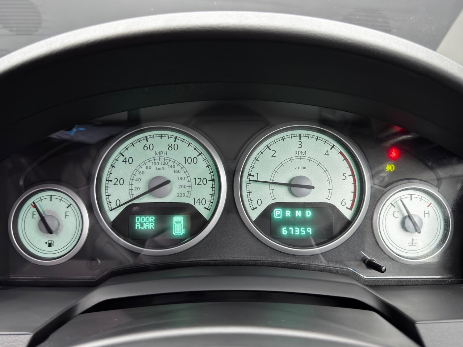 Used Chrysler Grand Voyager 2014 for sale - 76752733: Photo 25