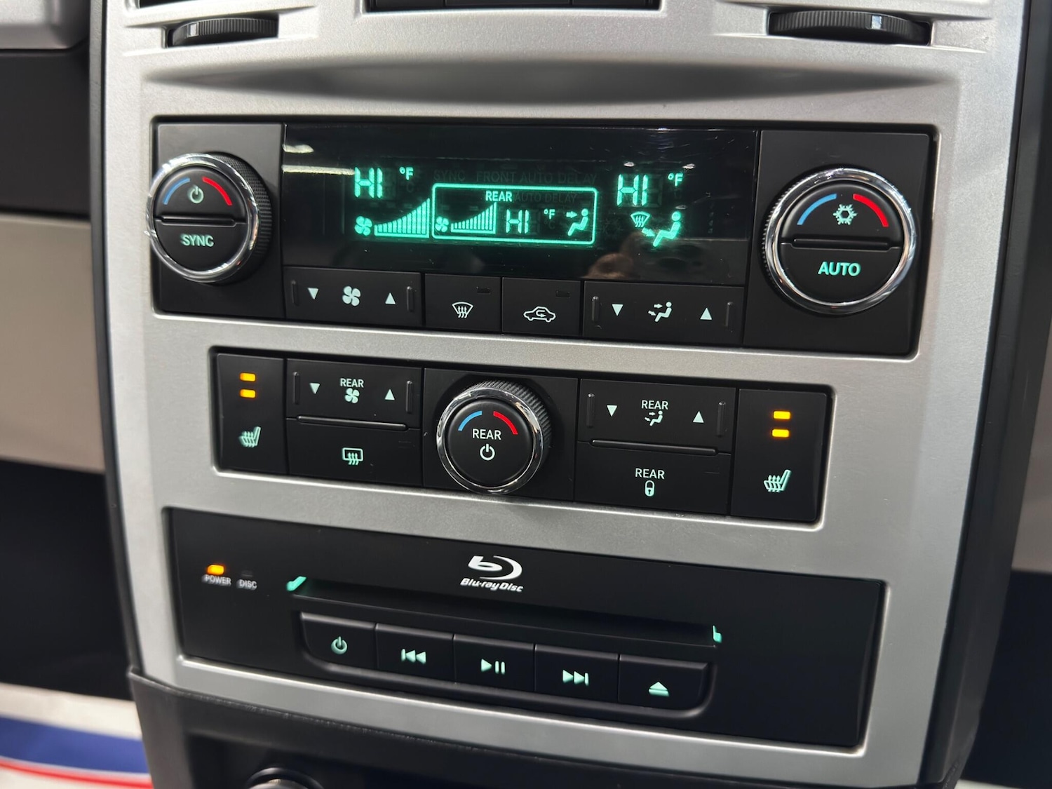 Used Chrysler Grand Voyager 2014 for sale - 76752733: Photo 27